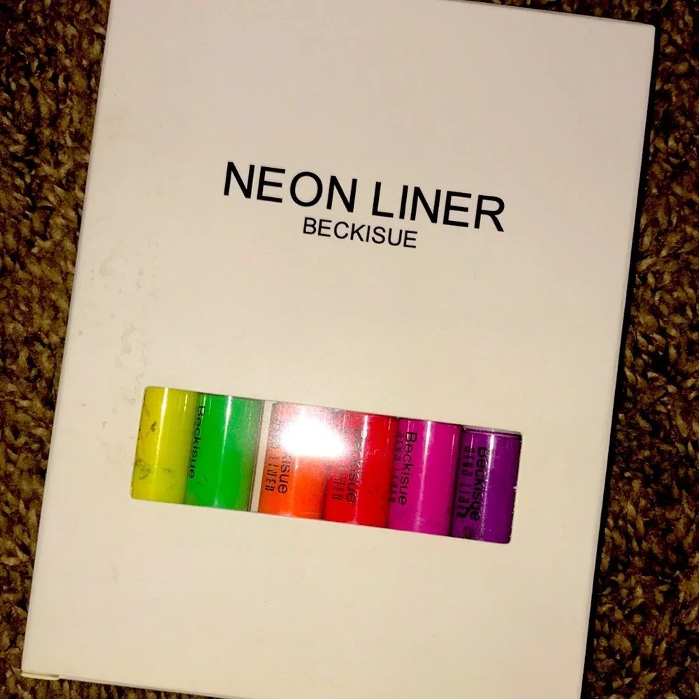 Beckisue neon eyeliner set bnib - Picture 1 of 1